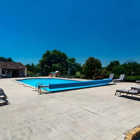Le Nid Apartment