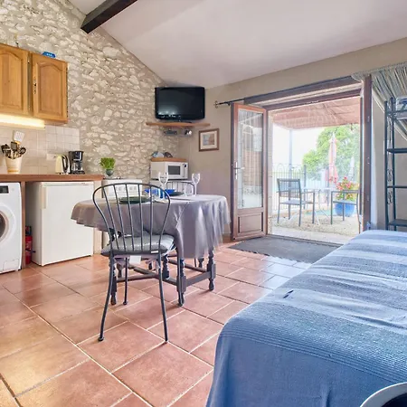 Le Nid Apartment